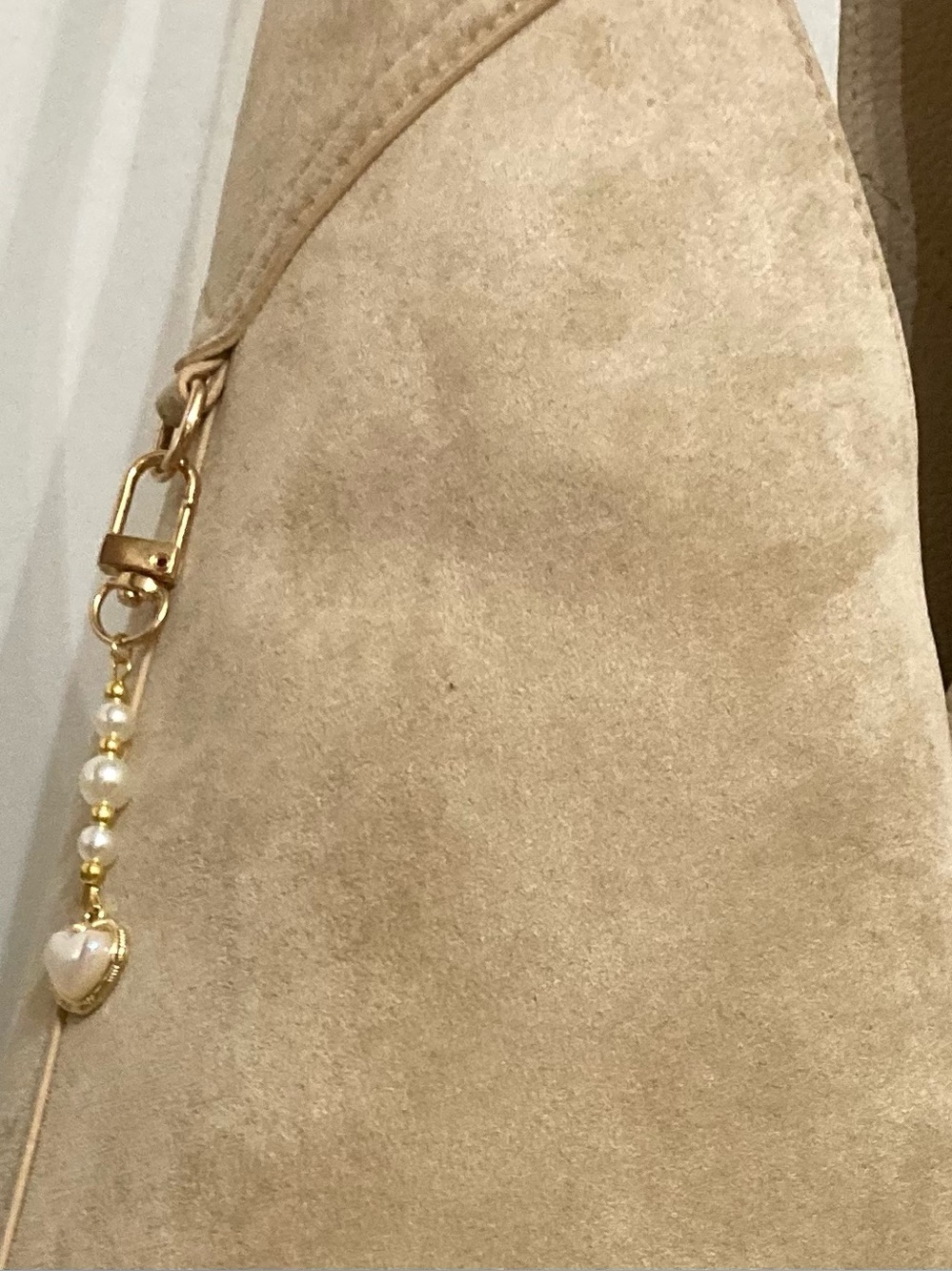 Vegan Suede Cream Brooklyn 39 Bag - Picture 9 of 11